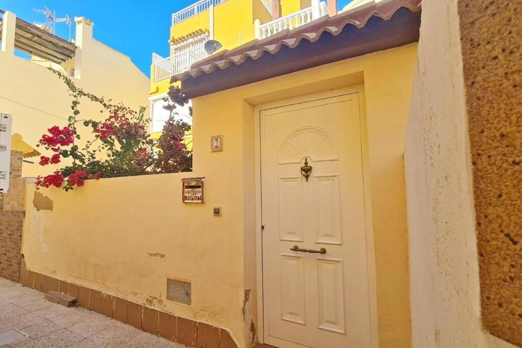 Mar Azul Adosado, Patio Y Solarium Lejlighed Torrevieja Eksteriør billede